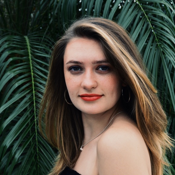 Meet your Posher, Jordyn - Picture 3 of 4